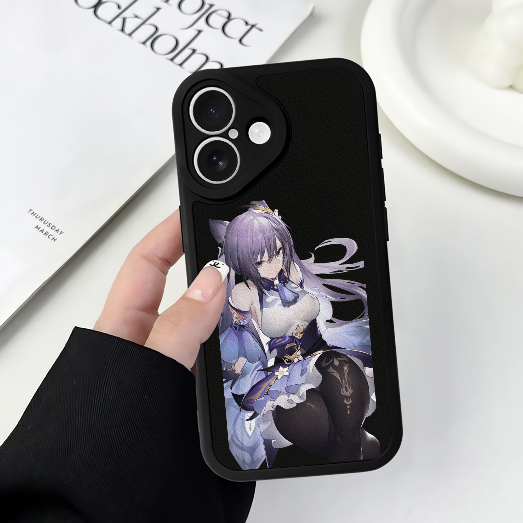 げんし神 刻晴 こくせい genshin Kokusei 【iPhone 16シリーズ対応】シリコンスマホケース（レザー調） 材質：シリコン